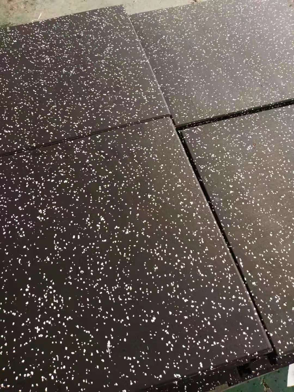 15mm easy clean white speckled rubber mats