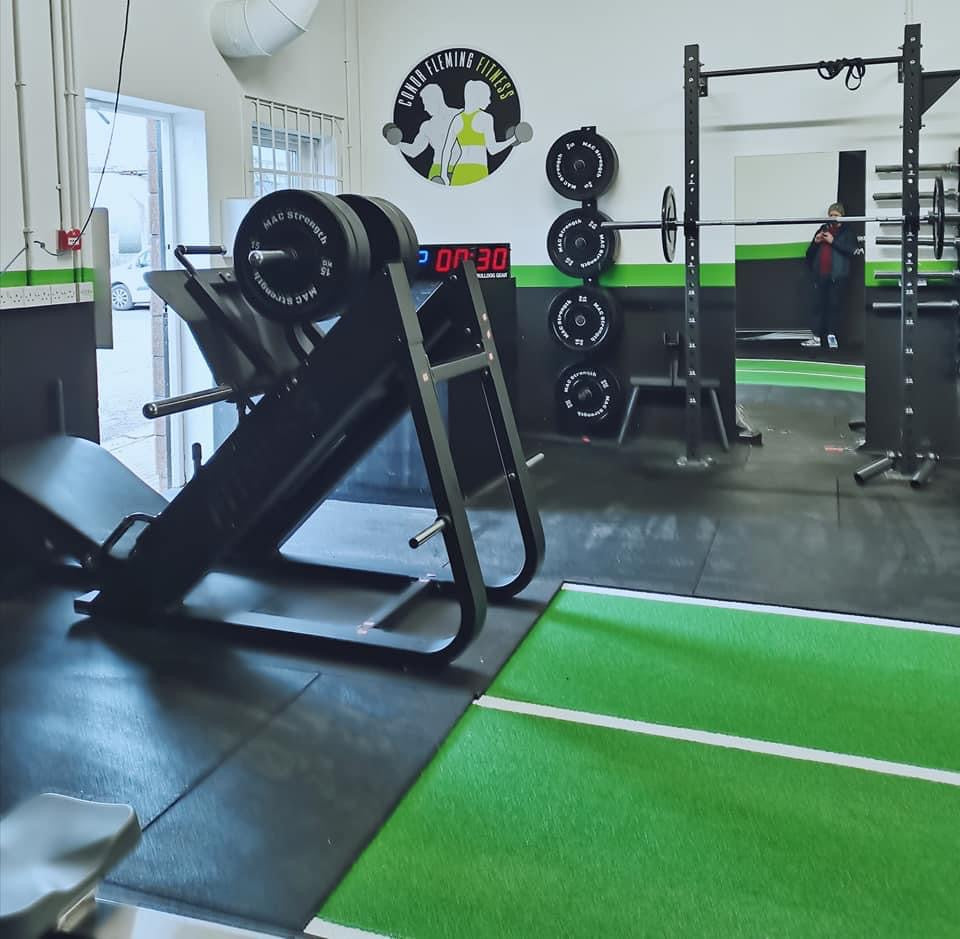 Commercial leg press